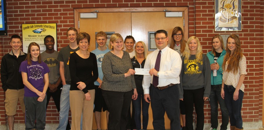L-S students’ financial understanding nets $1,000