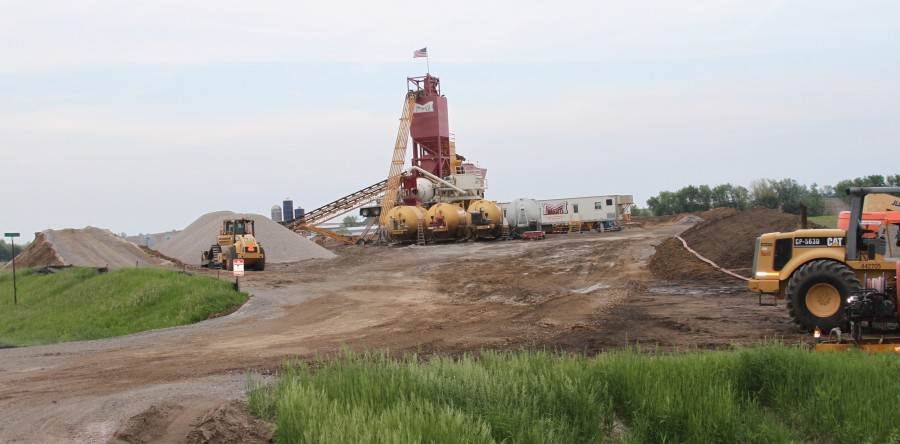 Paving underway north of Lynnville
