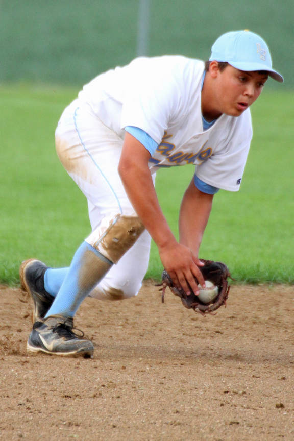 L-S baseball has ‘best night hitting the ball this season’
