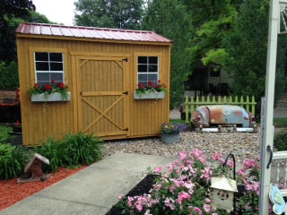 Garden Thyme Club updates gardens at Deep Rock Station