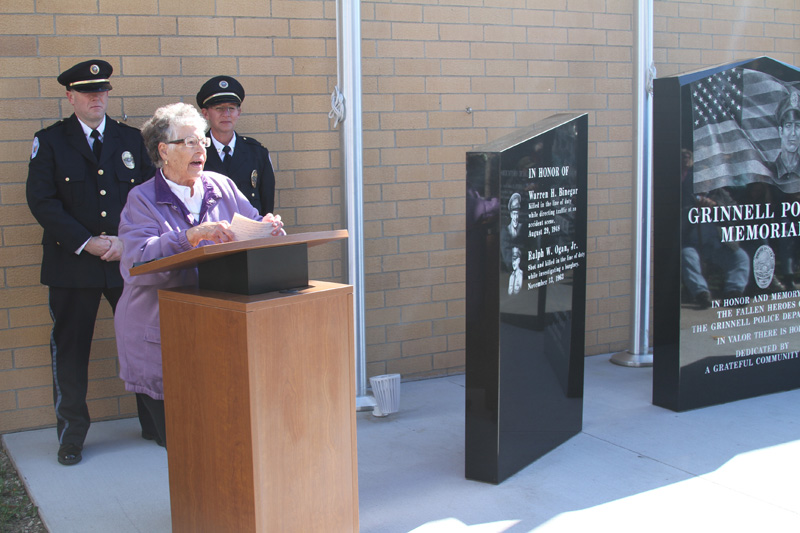 Police memorial dedicated for father of Lynnville resident Bert Schnell