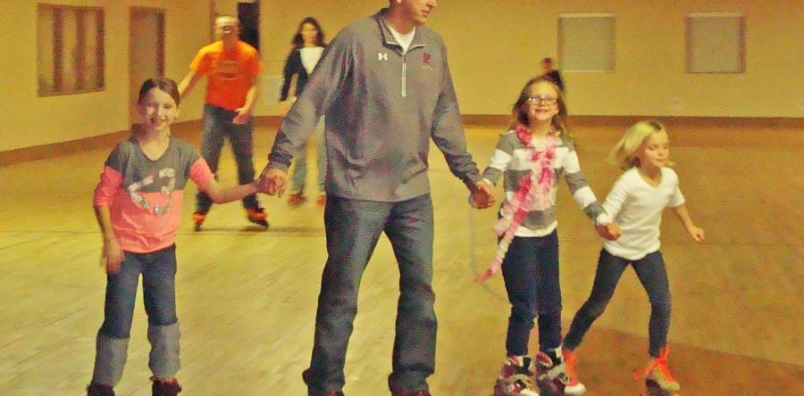 SCS holds school-wide skating party