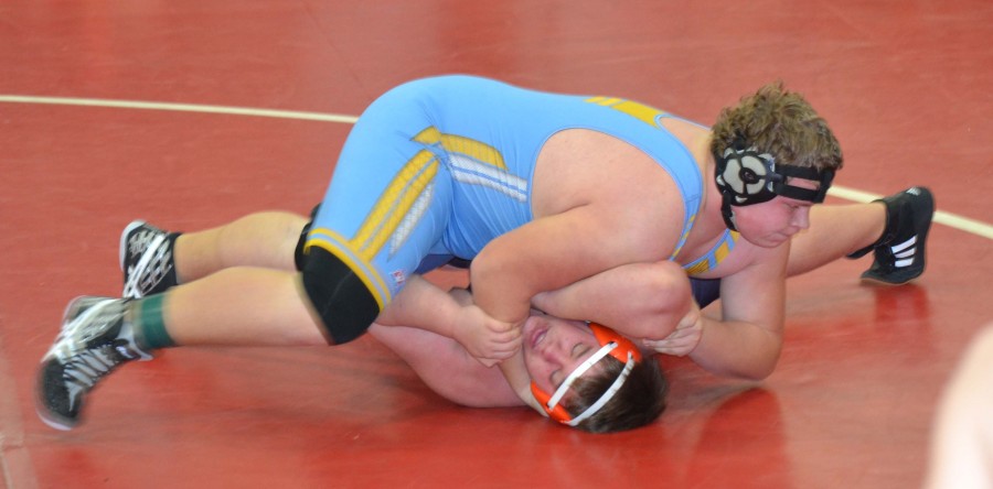L-S matmen go 2-1 at NM, prepare for conference tourney