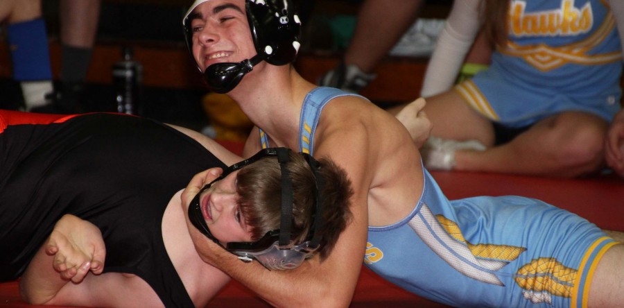 L-S grapplers go 2-1 at BGM, take fourth at Wayne