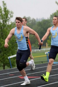 Noah Zylstra and Noah Engle - 4x100