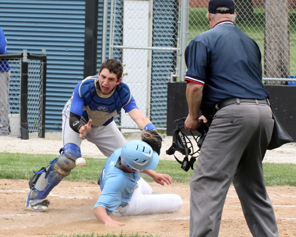 Hawk boys go 2-1 in first week of action
