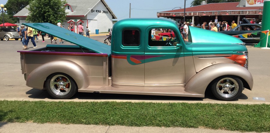 Local vehicles among record number of cars at Goodguys Heartland Nationals