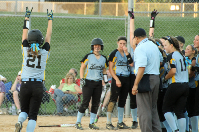 Three-peat: Hawks soar past Murray, move on to state