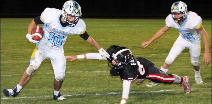 Hawks stop Pekin short in post-season play, 36-34