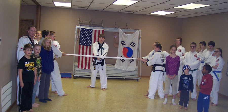 Ribbon cutting held for taekwondo branch in Lynnville