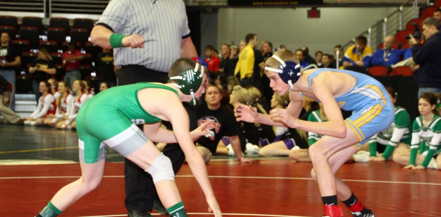 Wrestling Preview: New coach, 18 grapplers prepare for season ahead