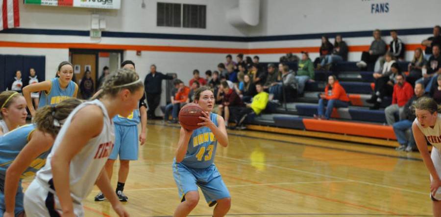 L-S girls soar past Colfax-Mingo, 62-36, for SICL win