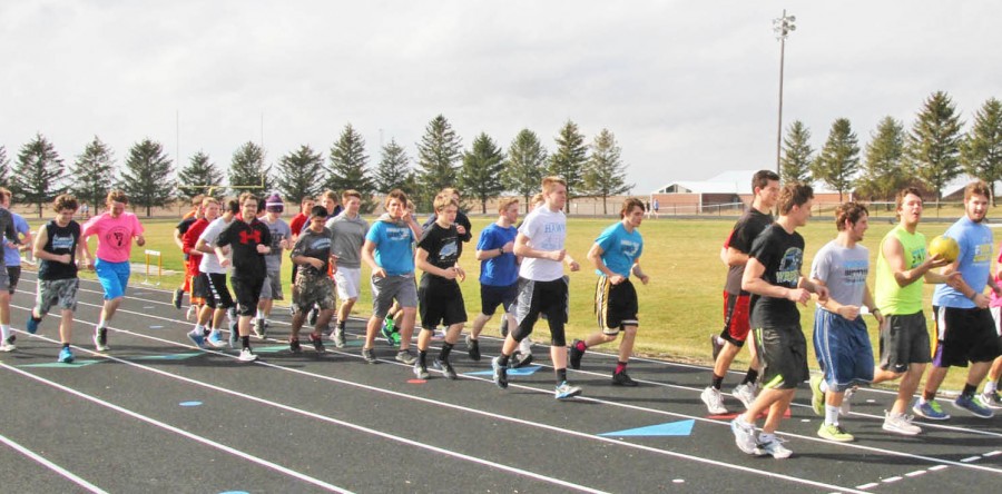 ‘Great team depth’ to aid large L-S boys track team