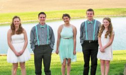 Pre-graduation banquet honors eighth graders