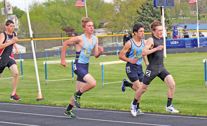 L-S boys’ five-meet winning streak includes conference victory