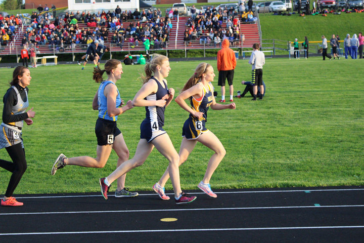 Hawk girls relinquish SICL title to Belle Plaine