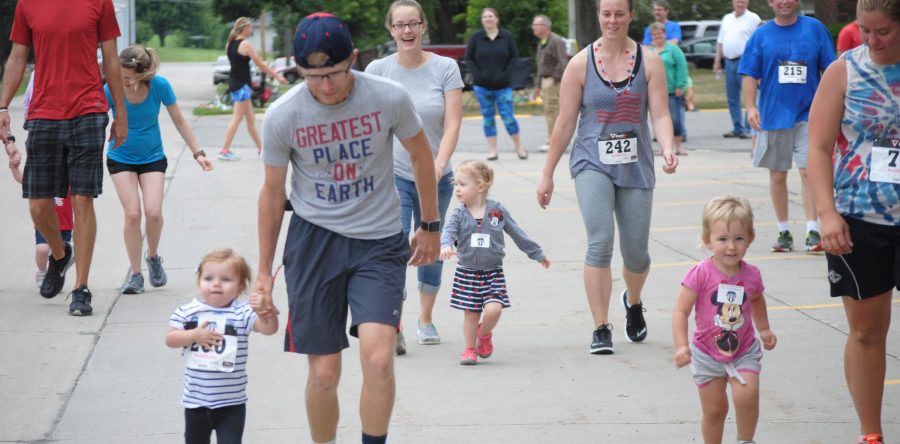 Cool temps, big crowd highlight Freedom Fun Run