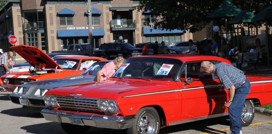 Car enthusiasts cruise into Sully