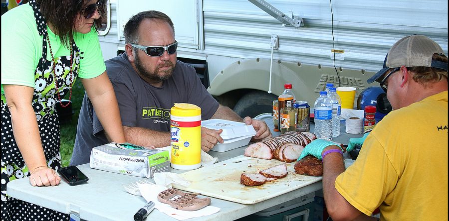 Smoke on the Water delivers great BBQ for an even greater cause