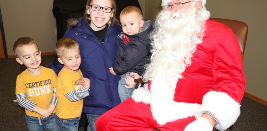 Community Christmas rings in holiday season