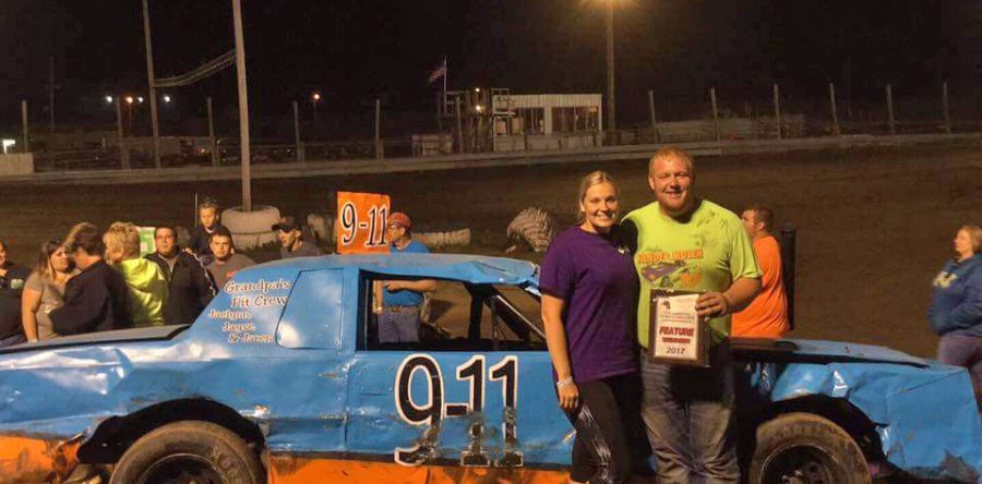 Two nights, two wins for Vander Molen on figure 8 tracks