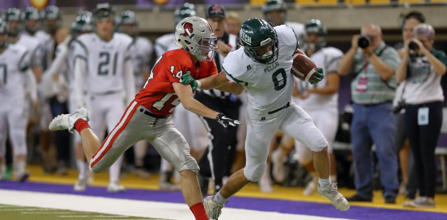 Pella Dutch hang on for two-point win over Harlan