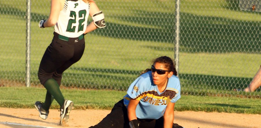 L-S softball ends opening week with 4-2 record