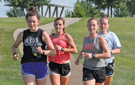 L-S Cross-Country Preview: Small team logging lots of miles