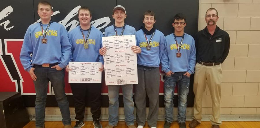 L-S wrestling finds success in Warhawk country