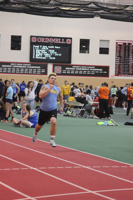 Track teams open season at SICL indoor meet: James, Vander Linden break meet records