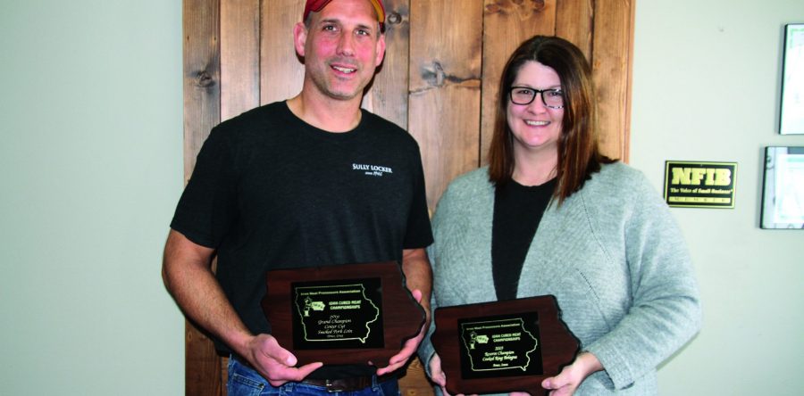 Grand champion pork loin award to Sully Locker at IMPA Convention