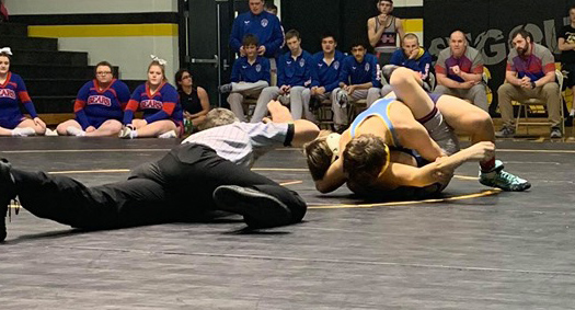 L-S wrestlers drop two duals at Sigourney