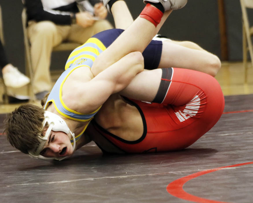 Hawk wrestlers open 2020 going 1-1 at HLV