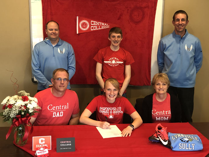 Gruver signs with Central