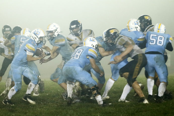 Comets control the ground game as L-S drops to 1-2