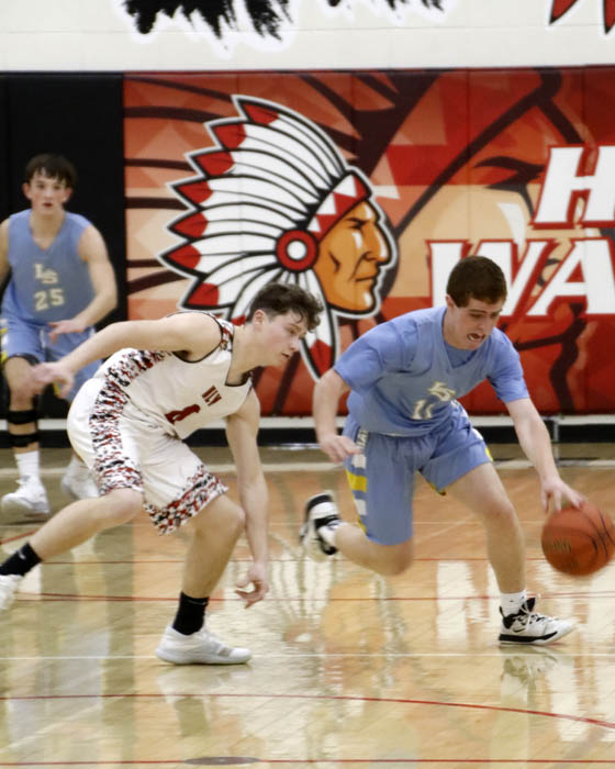 Hawks dig too big of hole in first quarter against NM