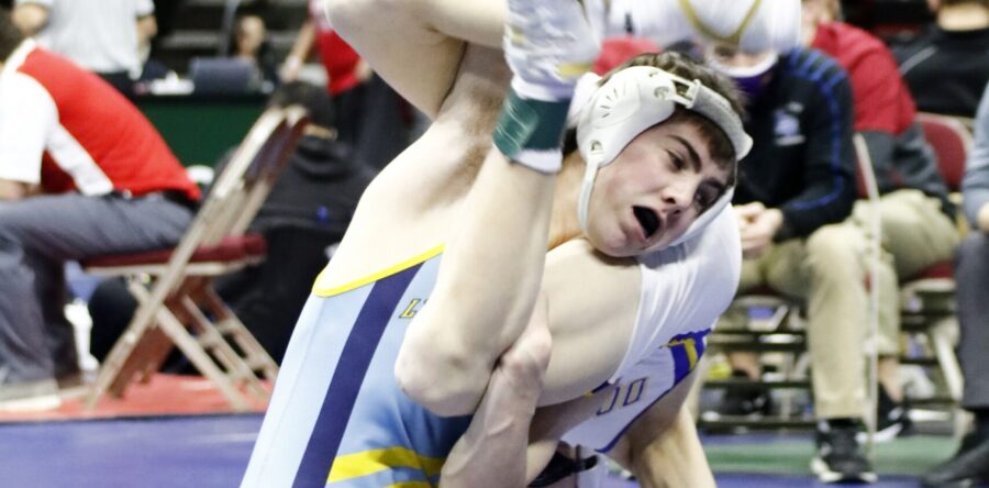 Walston wraps up sophomore wrestling season at state meet