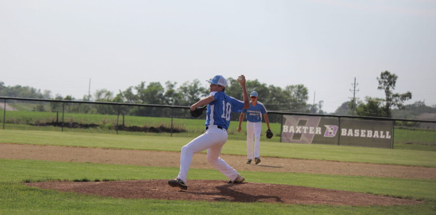 Hawks win three straight, tied for first in the SICL