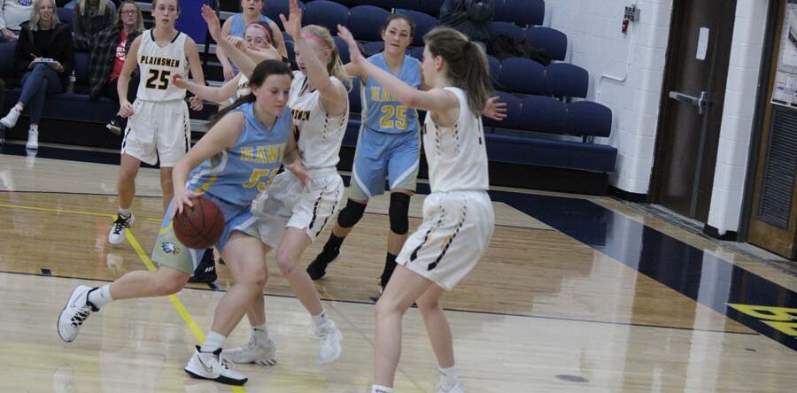 Hawks battle but fall to the Plainsmen by one point