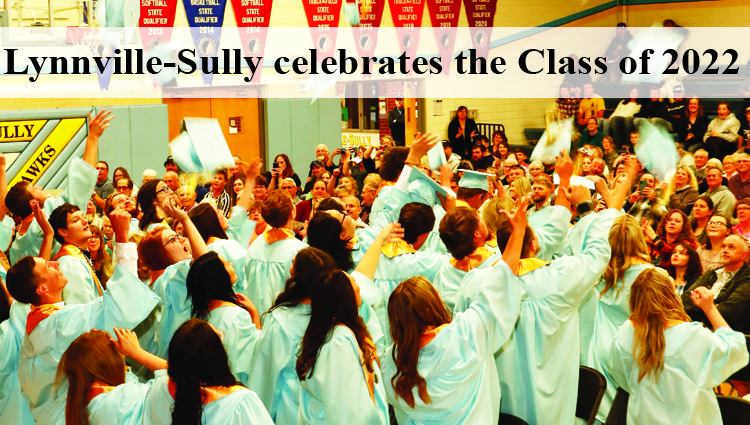 Lynnville-Sully celebrates Class of 2022 graduates
