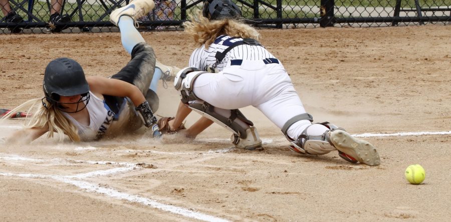 L-S softball snaps losing streak with win over Keota                         