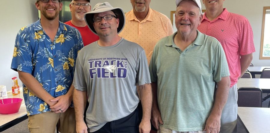 Golfers power through heat at DTGC’s Horse Tournament