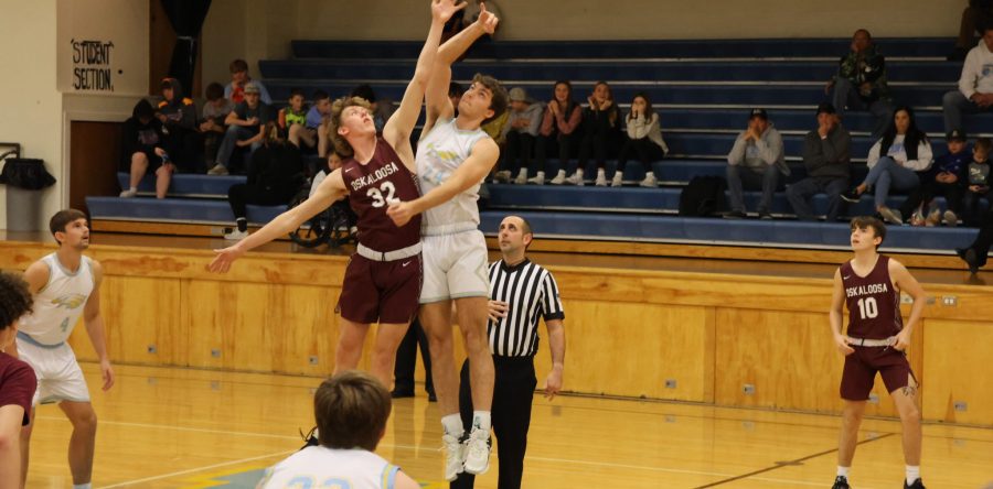 Boys pull away from Osky in Black Friday jamboree