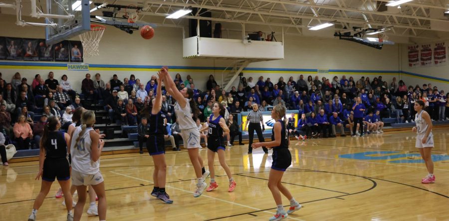Rival Montezuma ends L-S eight-game win streak