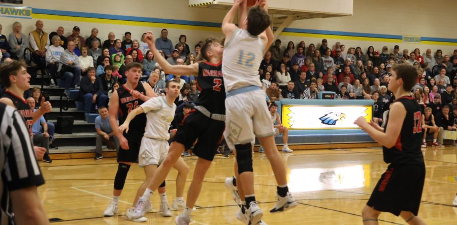 Hawks record 15th double-digit win, silence the Warhawks