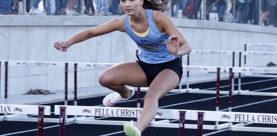 Hawks post personal bests in runner-up finish at CN Robinson Relays