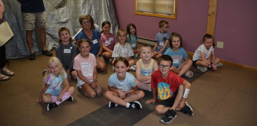 Children experience the Outback at Lynnville Friends VBS