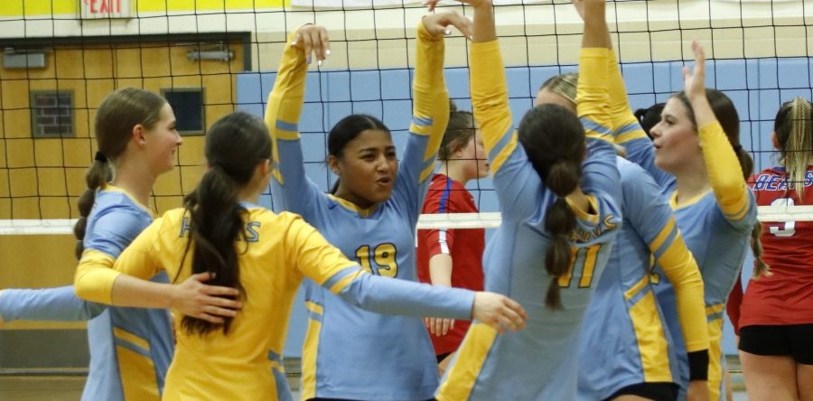 Hawks snap losing streak with win over BGM