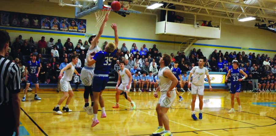 Hawks wrap up SICL play with a win, beat AC a second time