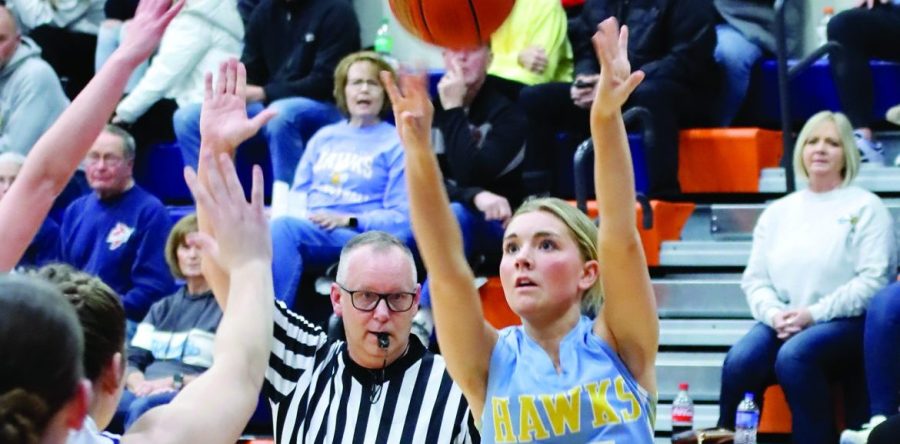Defense dominates as L-S girls basketball picks up two lopsided wins